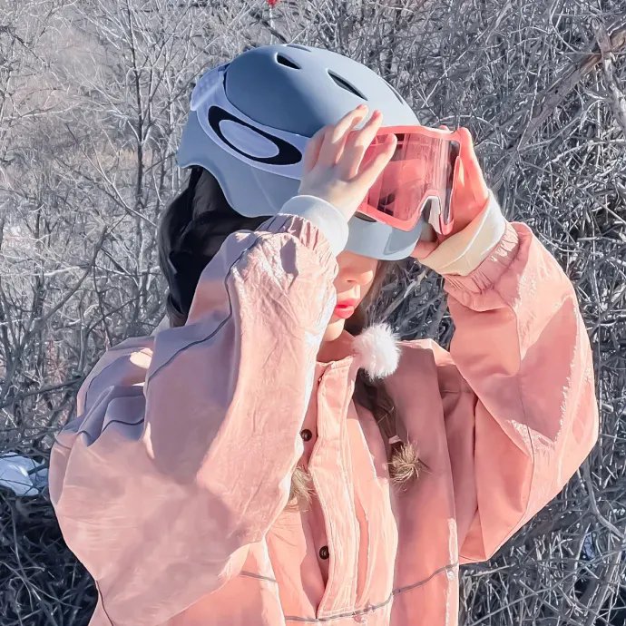 销魂女警 海报